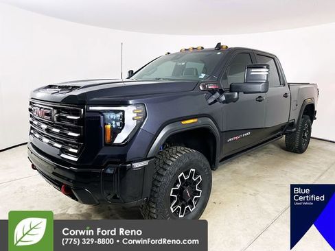 Used 2025 GMC Sierra 2500 AT4X image 4