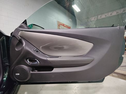Used 2015 Chevrolet Camaro SS w/ Green Flash Special Edition RWD image 13