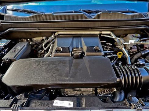 Used 2025 Chevrolet Colorado W/T w/ Advanced Trailering Package image 32