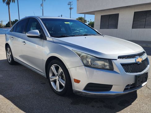 Used 2013 Chevrolet Cruze LT FWD image 3