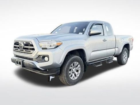 Used 2018 Toyota Tacoma SR5 image 12