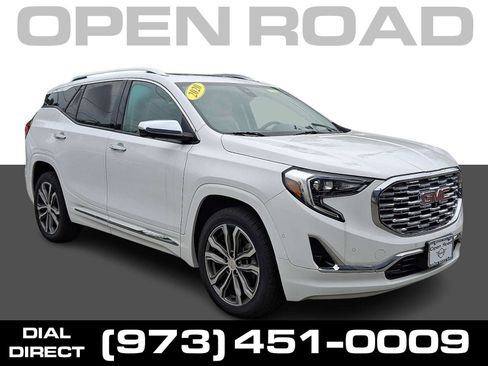 Used 2020 GMC Terrain Denali w/ Denali Premium Package AWD/4WD image 1