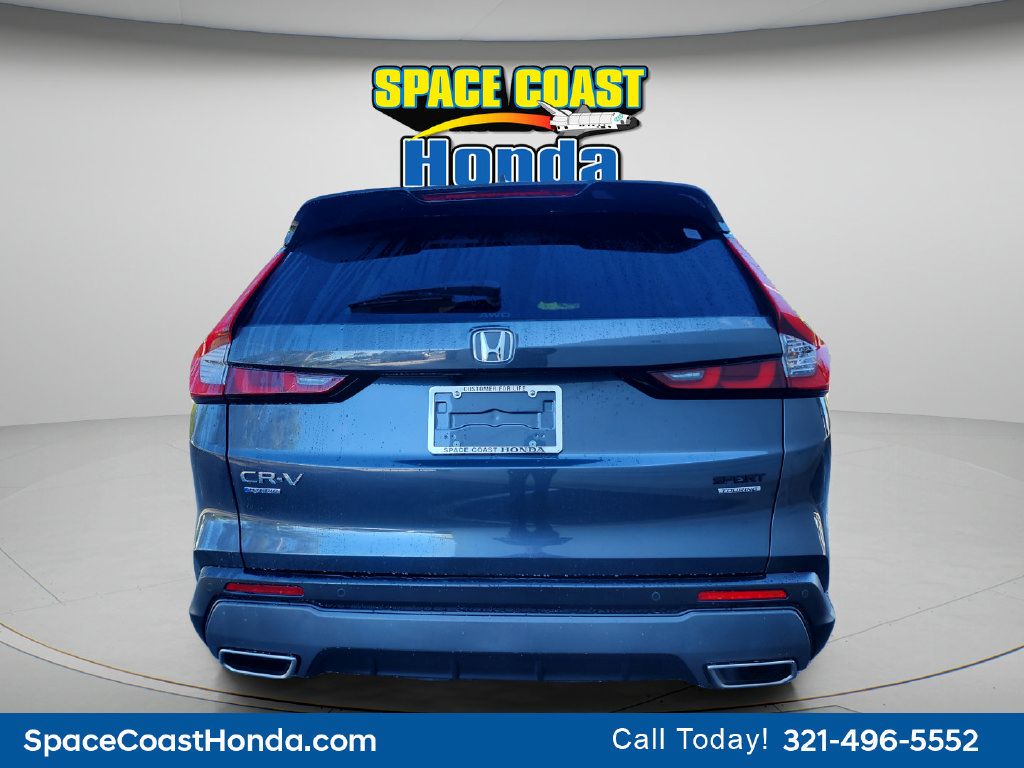 Used 2024 Honda CR-V Sport Touring image 4