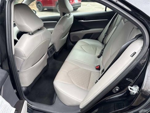 Used 2023 Toyota Camry XSE image 16