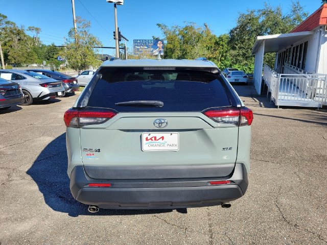 Used 2022 Toyota RAV4 XLE FWD image 9