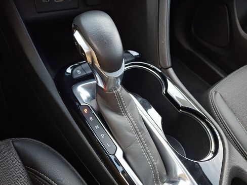 Used 2022 Buick Encore GX Select image 16