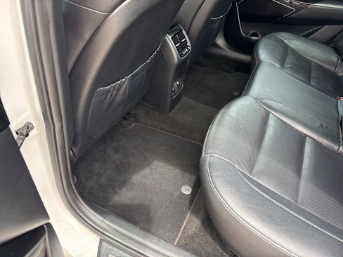 Used 2020 Kia Cadenza Technology image 20