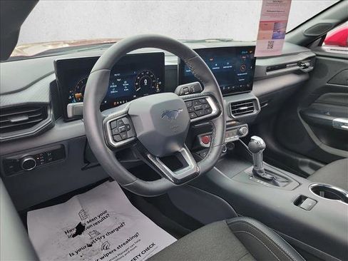 Used 2025 Ford Mustang Coupe image 17