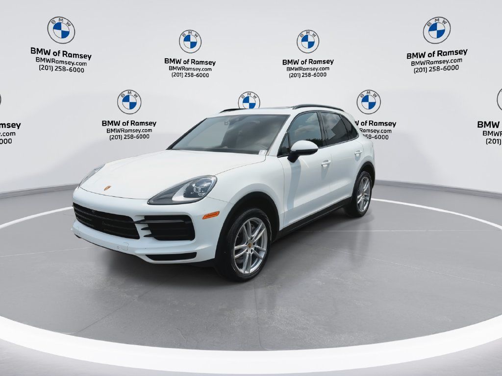 Used 2023 Porsche Cayenne AWD/4WD image 4