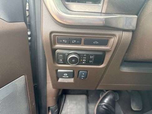 Used 2023 Ford F150 King Ranch w/ Equipment Group 601A High AWD/4WD image 17
