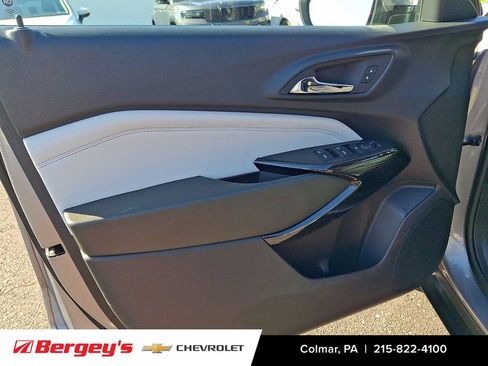 Used 2024 Chevrolet Trax LT w/ Driver Confidence Package FWD image 15