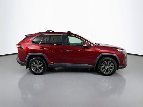 Used 2022 Toyota RAV4 Limited AWD/4WD image 4