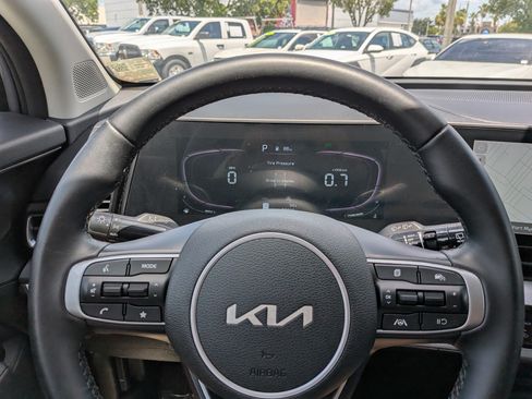 Used 2023 Kia Sportage EX FWD image 26