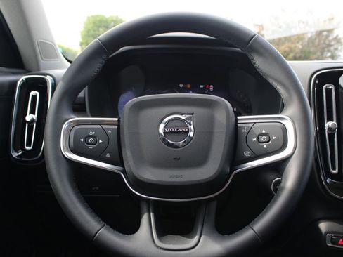 Used 2026 Volvo XC40 B5 Plus w/ Protection Package Premier AWD/4WD image 16
