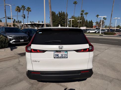 Used 2024 Honda CR-V EX-L image 4