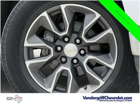 Used 2019 Chevrolet Silverado 1500 LT w/ Texas Edition AWD/4WD image 3