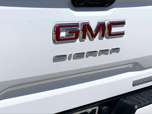 Used 2025 GMC Sierra 1500 Elevation RWD image 30