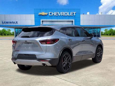Used 2025 Chevrolet Blazer LT w/ Redline Edition FWD image 4
