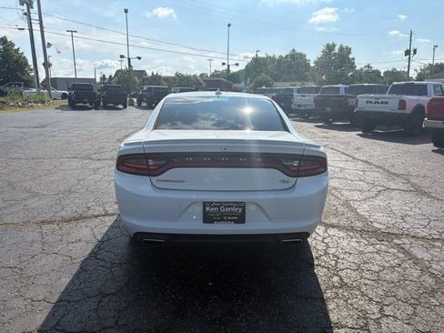 Used 2018 Dodge Charger R/T RWD image 6