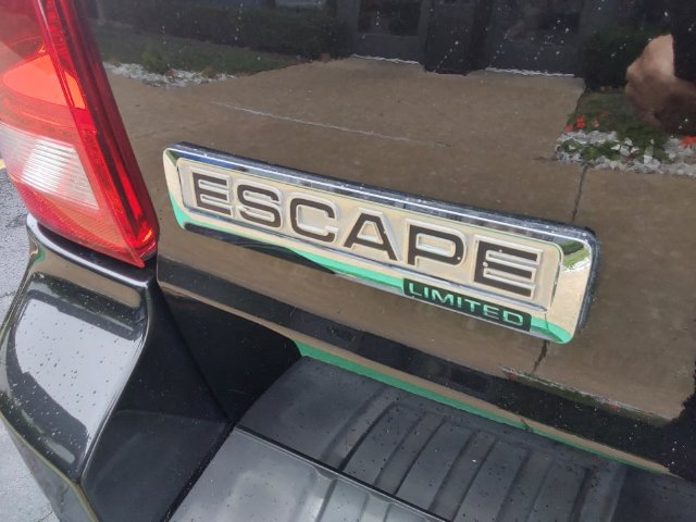 Used 2011 Ford Escape Limited AWD/4WD image 8