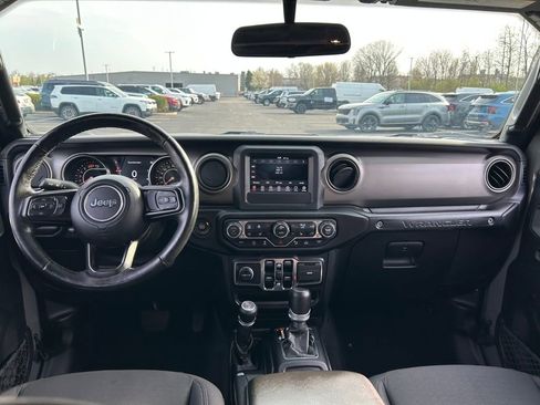 Used 2021 Jeep Wrangler Unlimited Sport image 9