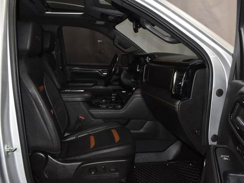 Used 2022 GMC Sierra 1500 AT4 w/ AT4 Premium Package image 30