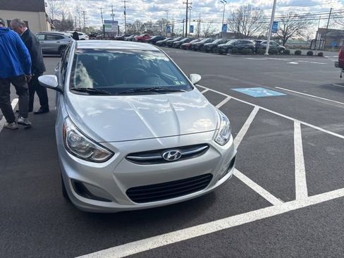 Used 2017 Hyundai Accent Value Edition image 2