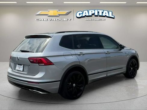 Used 2021 Volkswagen Tiguan SE R-Line FWD image 5