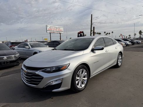 Used 2019 Chevrolet Malibu LT image 3