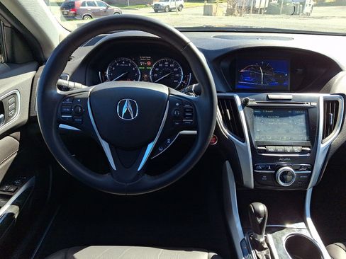 Used 2020 Acura TLX image 11