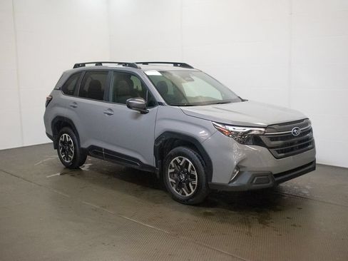 Certified 2026 Subaru Forester Premium AWD/4WD image 1