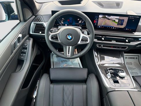 New 2026 BMW X5 M60i image 17