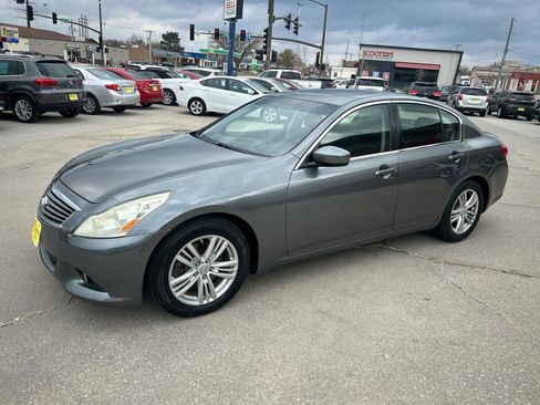 Used 2012 INFINITI G37 Journey w/ Premium Pkg image 7