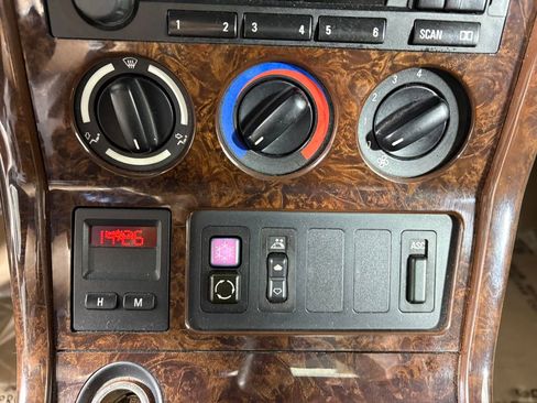 Used 1998 BMW Z3 2.8 RWD image 19