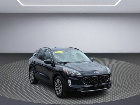 Used 2021 Ford Escape SEL w/ Technology Package AWD/4WD image 1