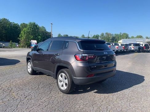 Used 2021 Jeep Compass Latitude w/ Convenience Group AWD/4WD image 6