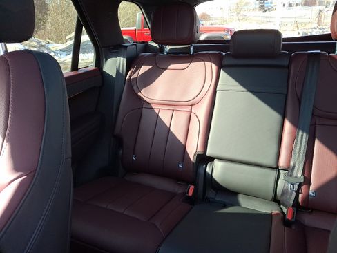 Used 2024 Land Rover Range Rover Sport Dynamic SE image 15