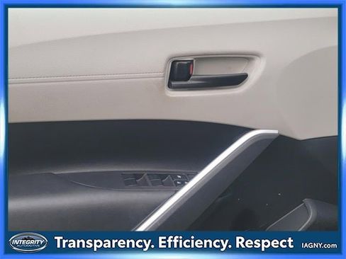 Used 2024 Toyota Corolla Cross L image 9