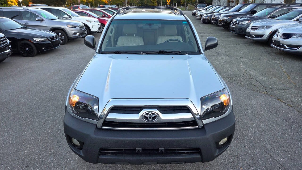 Used 2007 Toyota 4Runner SR5 AWD/4WD image 3