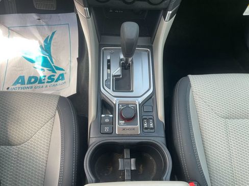 Used 2023 Subaru Forester Premium AWD/4WD image 22