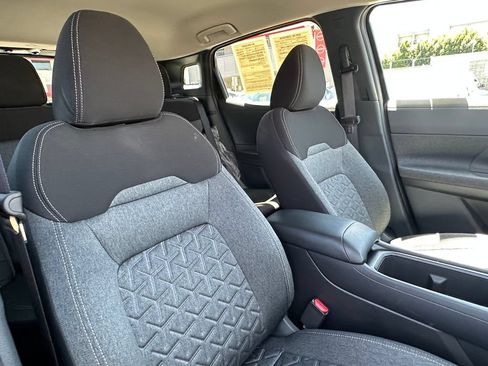 Used 2026 Nissan Kicks SV FWD image 15