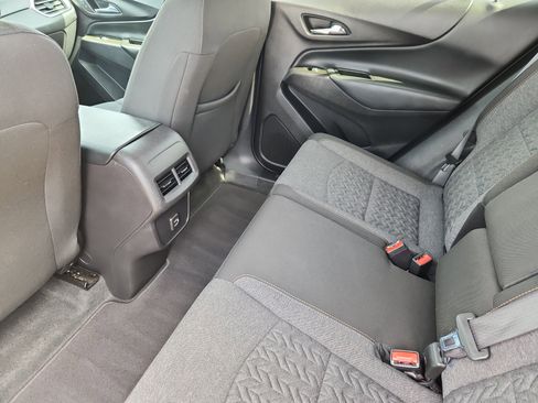 Used 2024 Chevrolet Equinox LT image 10