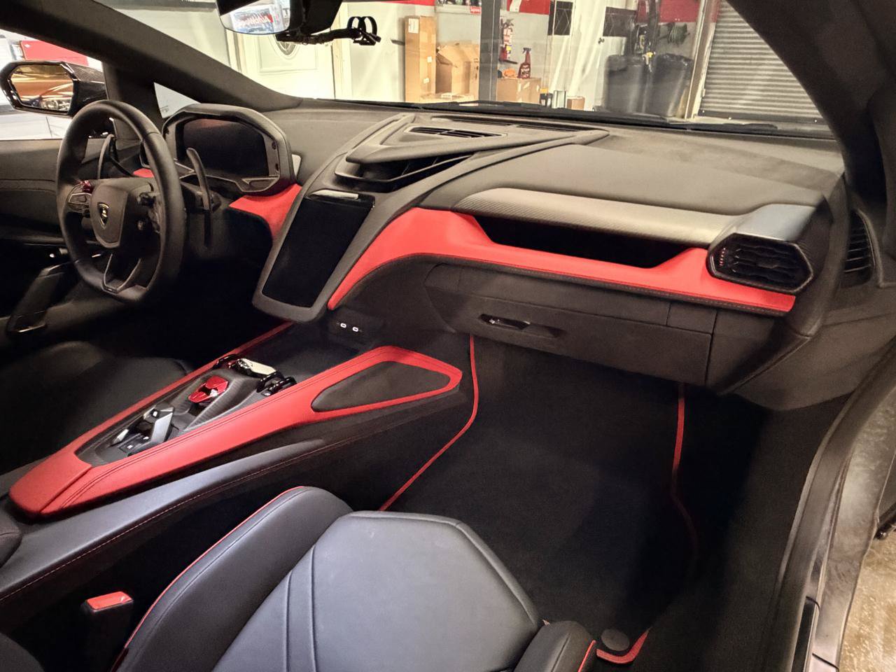 Used 2024 Lamborghini Revuelto AWD/4WD image 22