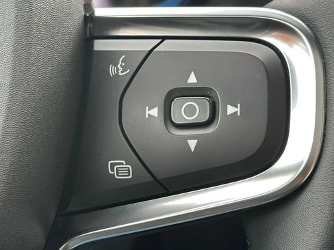 Certified 2023 Volvo C40 P8 Recharge Ultimate w/ Protection Package Premier image 31