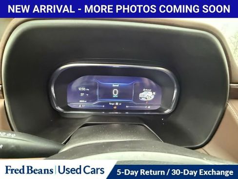 Used 2024 Chevrolet Suburban High Country w/ Premium Package image 20