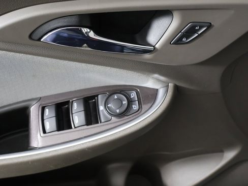 Used 2021 Chevrolet Malibu LT image 31