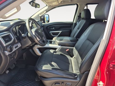 Used 2017 Nissan Titan PRO-4X AWD/4WD image 22