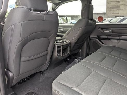 New 2026 RAM 1500 Express AWD/4WD image 21