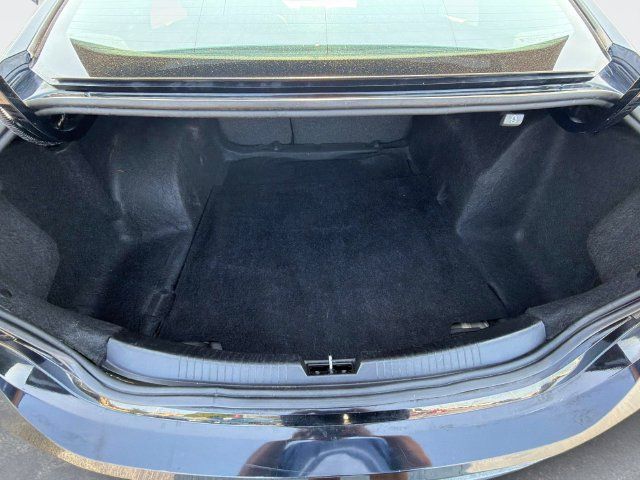 Used 2022 Chevrolet Malibu LT FWD image 12