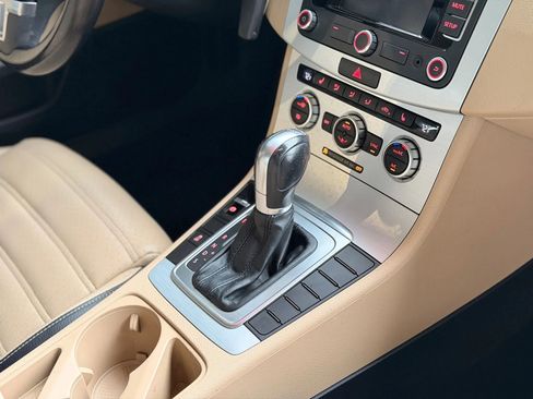 Used 2015 Volkswagen CC Sport image 44